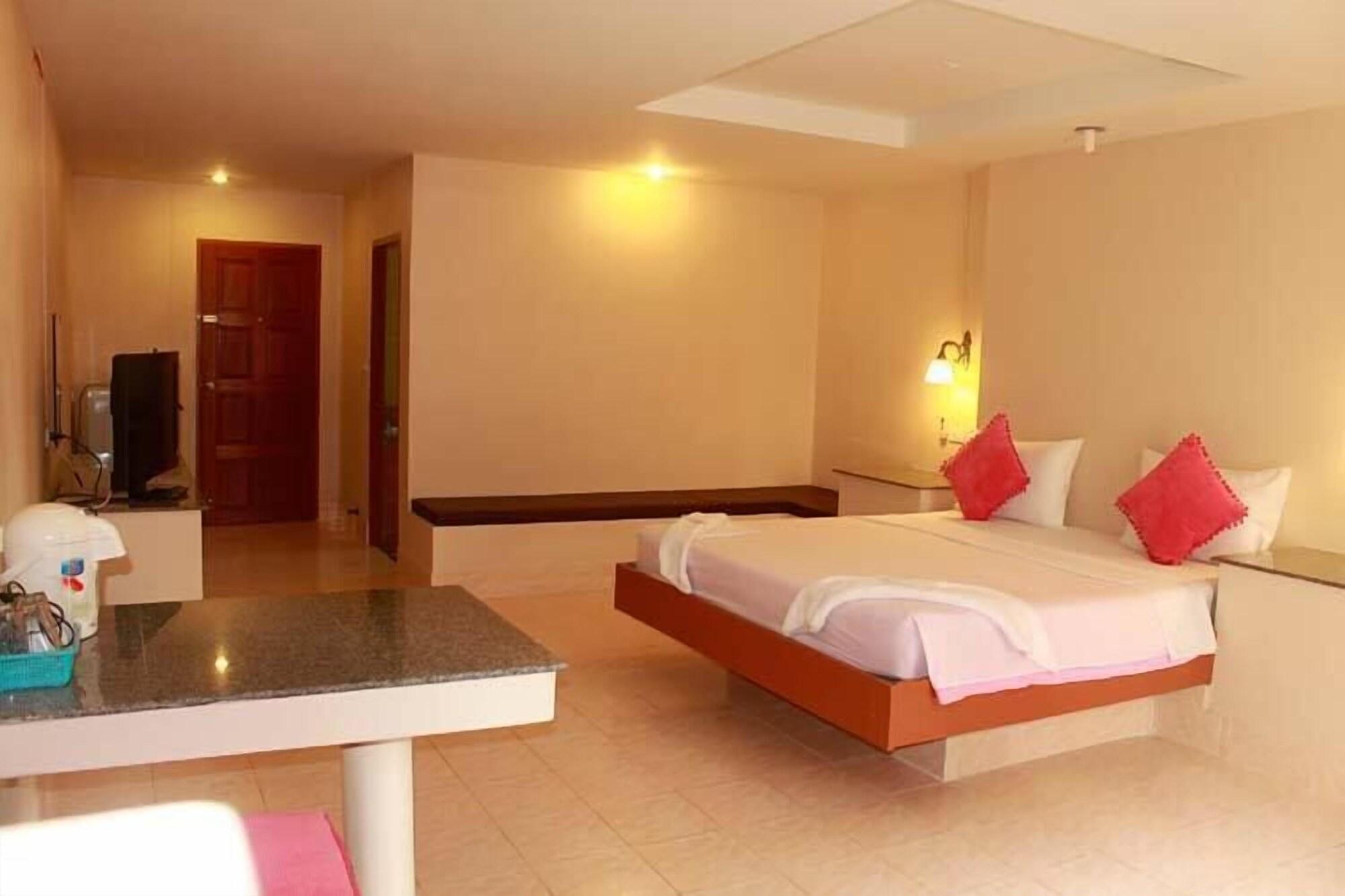 Sp House Phuket Hotel Praia de Kata Exterior foto
